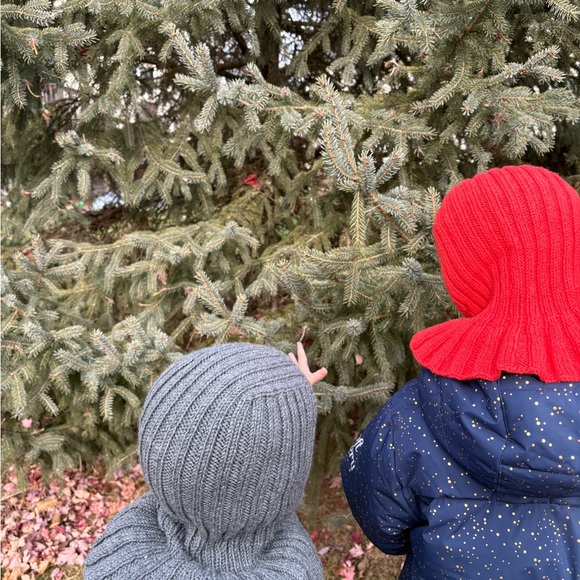 Gray Ribbed Knit Balaclava - Picture 3 of 3